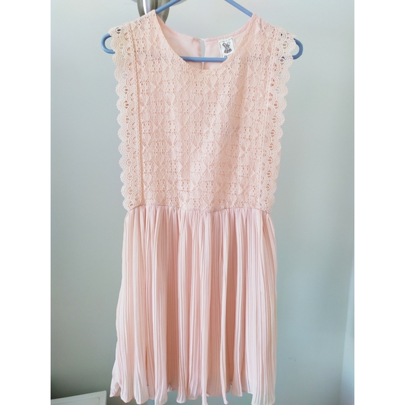Pink Lace and Ruffle dress - Picture 1 of 4